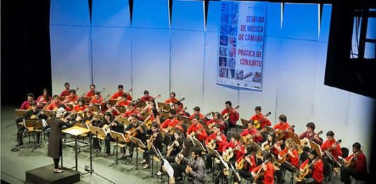 Concerto une mais de 60 violonistas no ‘P. Ferreira’