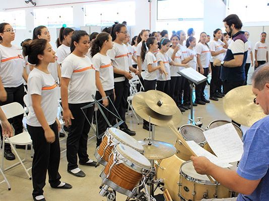 Lar Espaço Feliz apresenta o musical ‘Menino Gigante’