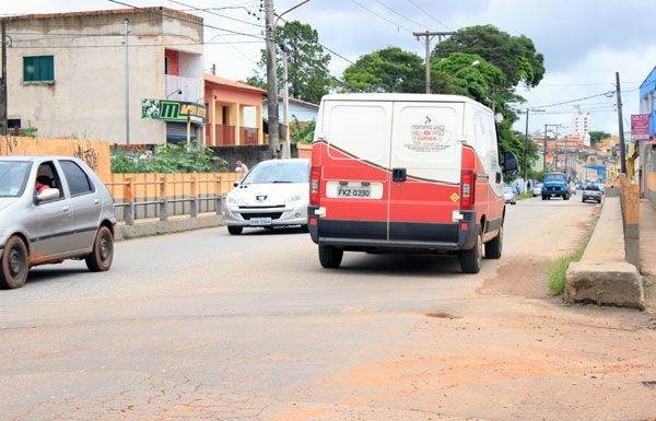 Crise derruba vendas de veículos em 22% em 2016, diz Detran