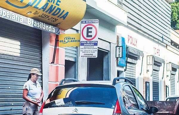 Motoristas começam a utilizar as vagas de ‘validade’ de 30 min