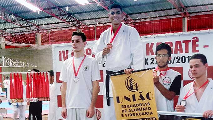 Yuri Ribeiro conquista ouro e bronze na cidade de Araras