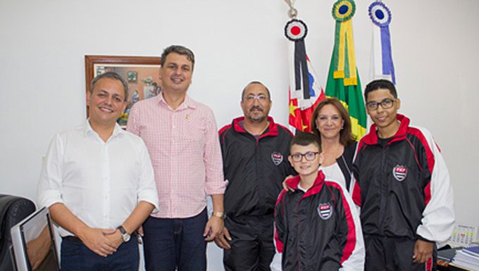 Sensei de escolinha de caratê da Prefeitura é campeão de Brasileiro