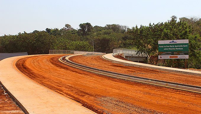 Empresa tem contrato extinto após atrasar obras no Jardim Wanderley