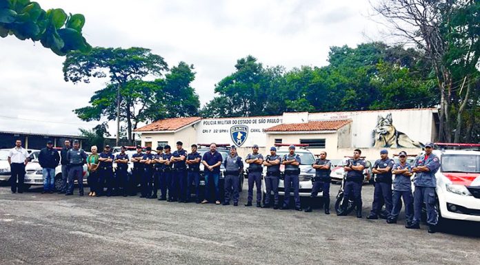 Operação policial combate o comércio de peças de carros roubados