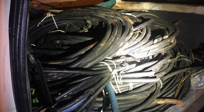 Polícia Militar prende três por furto de cabos elétricos e ferramentas