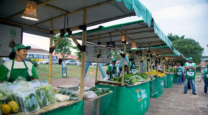 Coquetel marca fechamento de ações de feira do produtor