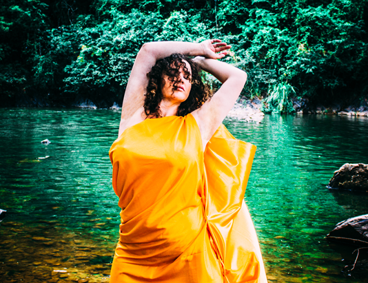 Aluna de canto do Conservatório apresenta recital de formatura com o tema “Axé”