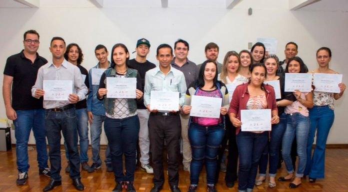 Novos cursos gratuitos do programa Qualifica Jovem são realizados