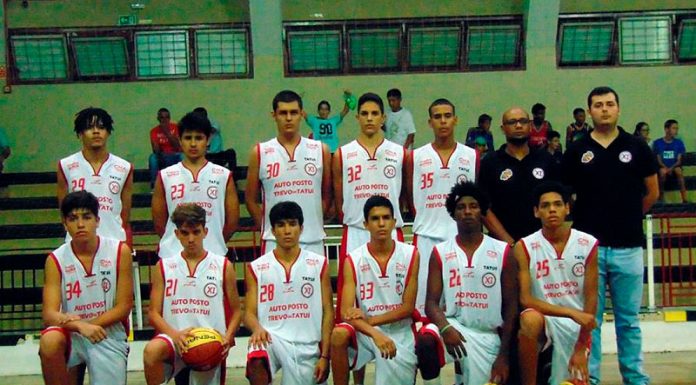 Time tatuiano disputa torneio da associação regional de basquete