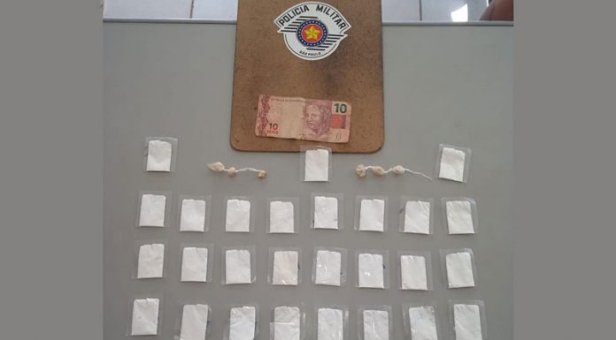 PM apreende 43 porções de cocaína tipo ‘Aricanduva’ com adolescentes