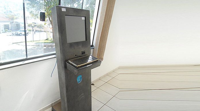 Ação contra jogos de azar apreende caça-níqueis em pontos comerciais