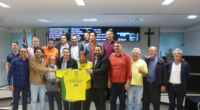 Futebol solidário arrecada fundos para tratamento de Júlia Abrame