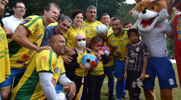 Jogadores famosos reúnem-se para arrecadar fundos para Júlia Abrame