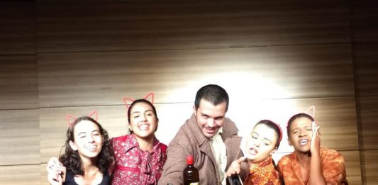 Cia. Teatral 4 Cantos apresenta espetáculo no do CEU das Artes