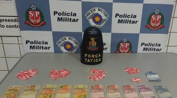 Após receber denúncia, PM recolhe drogas e prende acusado na ‘FMG’