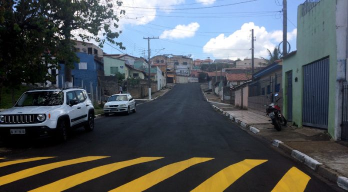 Retomadas obras de ‘recape’, tapa-buracos e colocação de lajotas