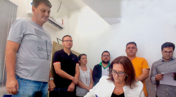 Secretário promete zerar fila para creches