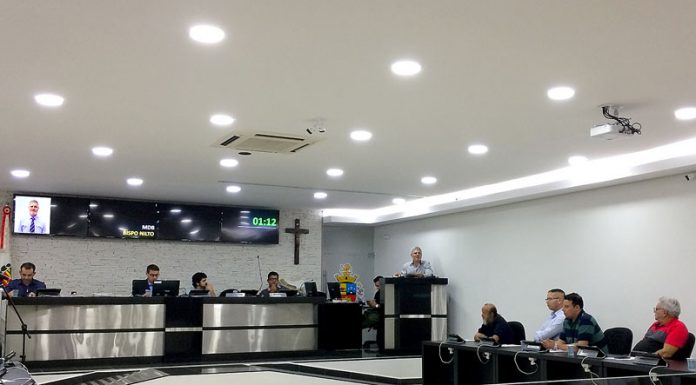 Câmara Municipal decide líderes de partidos e a formação de comissões