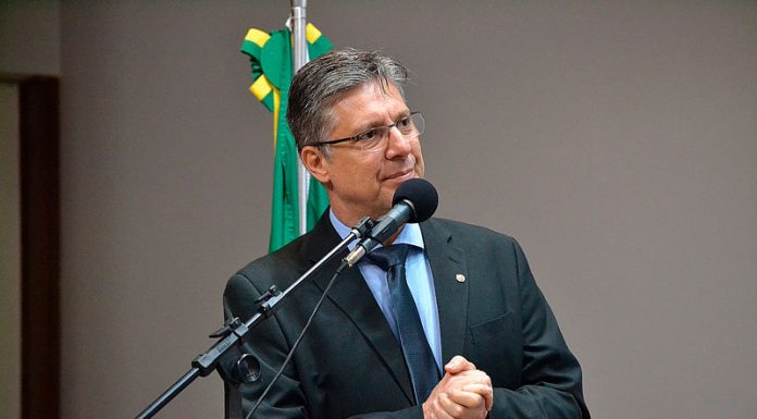 No Congresso, Guiga participa de FPM por reforma tributária
