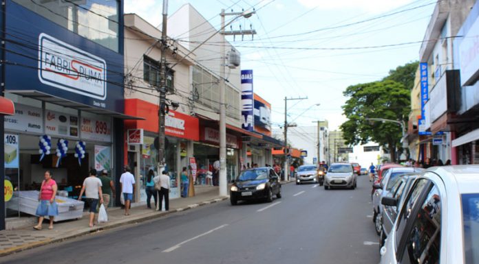 Índice de empregos reage em dois setores