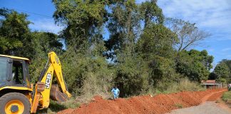 Prefeitura e Sabesp ampliam rede de água para o Bambuzal