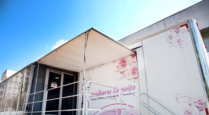 “Mulheres de Peito” atende a 701 e reduz fila de espera por mamografia