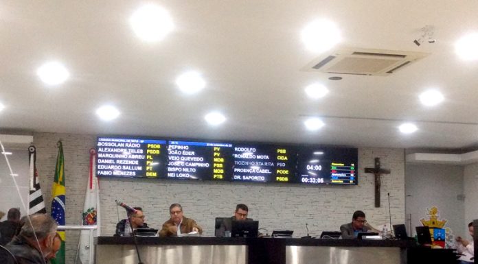 Vereadores aprovam lei que institui o Dia da Carona Solidária