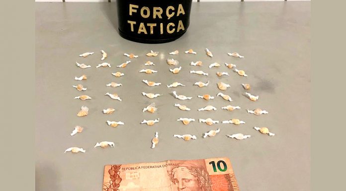 PM recolhe 57 pedras de crack em moradia da São Cristóvão