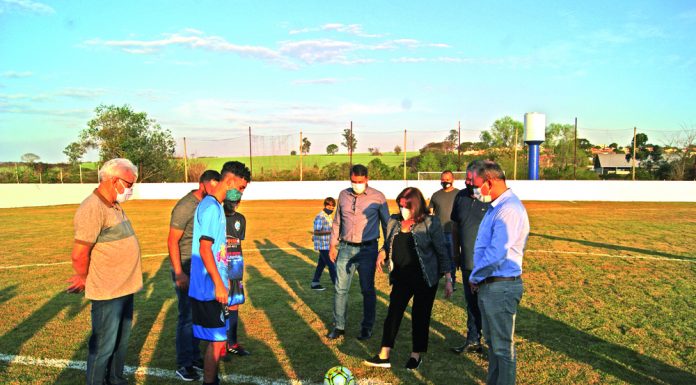 Campo revitalizado e novo núcleo esportivo são entregues no Sta. Rita