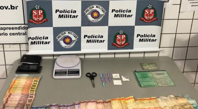 PM detém dupla acusada de tráfico na vila Angélica