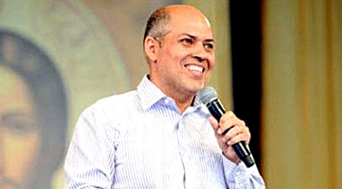 Para quem daria a chave de sua casa?