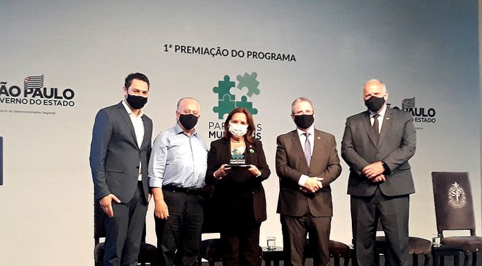 Prefeitura recebe prêmio estadual e R$ 350 mil para investir em saúde