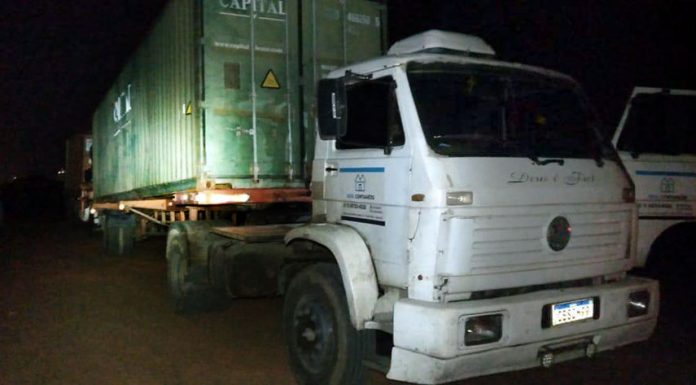 Trio acusado de tentar furtar 2 contêineres é preso em flagrante