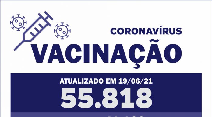 Postos de vacinação contra a Covid-19 funcionam neste sábado