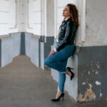 Cantora tatuiana Mel Moreira lança primeira música autoral