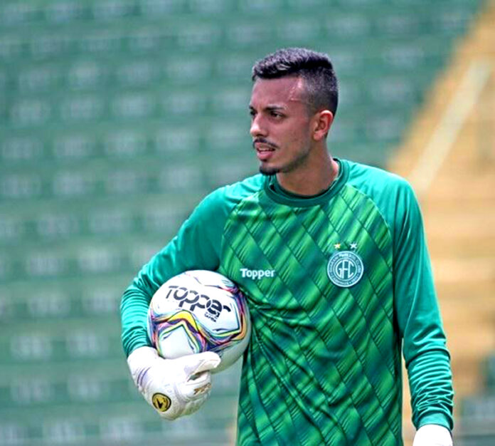 Guarani perde Lucas Cardoso para início do Paulista por fratura na mão