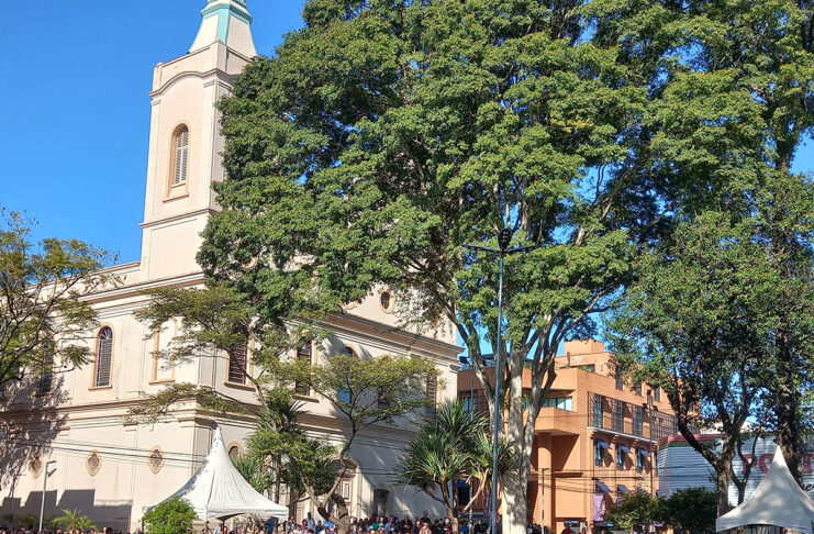 Volta da Festa da Caridade atrai multidão