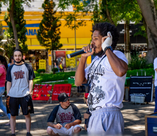 Projeto de breaking “Apenas Dance” tem 2 aulas no YouTube