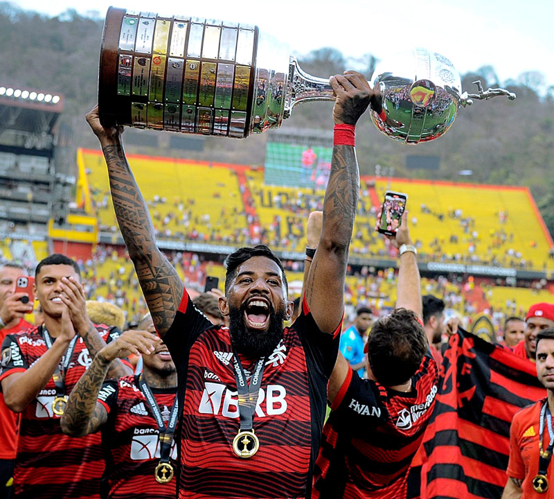 Maurício Isla  Isso aqui é flamengo, Campeão, Somos flamengo