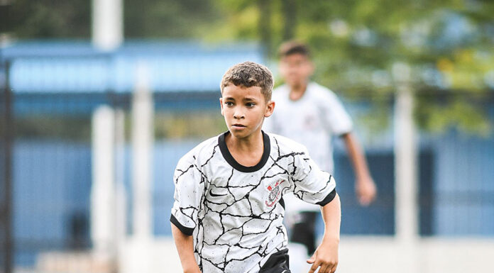 Garoto tatuiano tenta levar o Corinthians a mais 2 títulos na base
