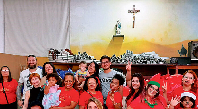 Brinquedos arrecadados em ‘O Rei do Show’ são doados