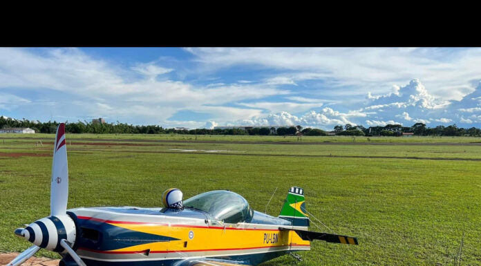 Aeroclube de Tatuí recebe show de acrobacias áreas e paraquedismo