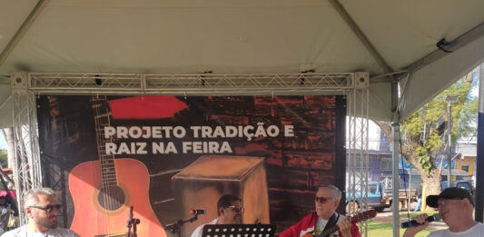 Grupo Mistura Brasil anima “happy hour” na Praça de Alimentação de Tatuí