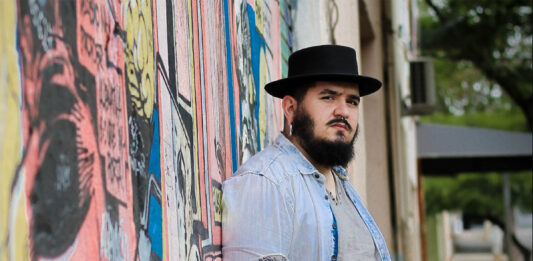 Músico de Tatuí na Netflix interpreta trilha de filme