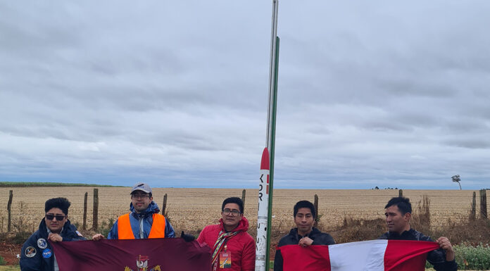 Competição de foguetes em Tatuí tem equipes do Rio e do Peru vitoriosas