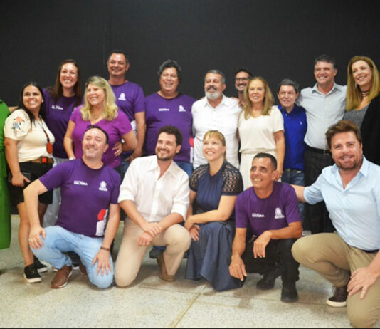 Secretária da Cultura do estado prestigia encenação em Boituva