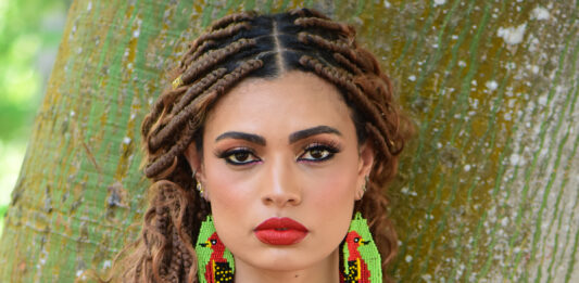 Na voz de Mila Costa, CEU das Artes celebra os ritmos amazônicos