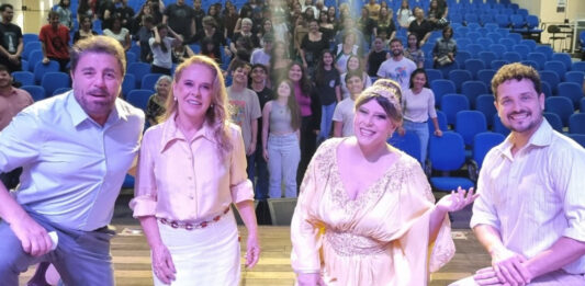 Elenco avalia temporada e comenta sobre apresentação final de peça em Tatuí