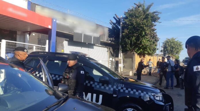 GCM de Tatuí interdita empresa de sucatas