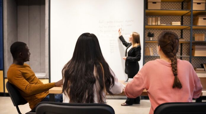 Jovens tatuianos podem se inscrever para curso de assistente de recursos humanos